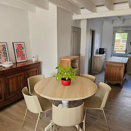 Holiday home Le 6 - B Xandre
